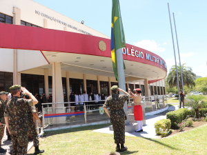 Cerimônia alusiva ao Dia da Bandeira