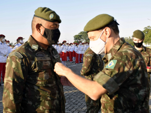 Cerimônia alusiva ao Dia do Exército