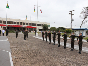 Colégio do Vagão recebe visita do Chefe do DECEx - 2022