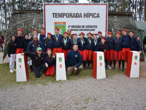 Equipe de hipismo vence II Etapa da Copa Garança